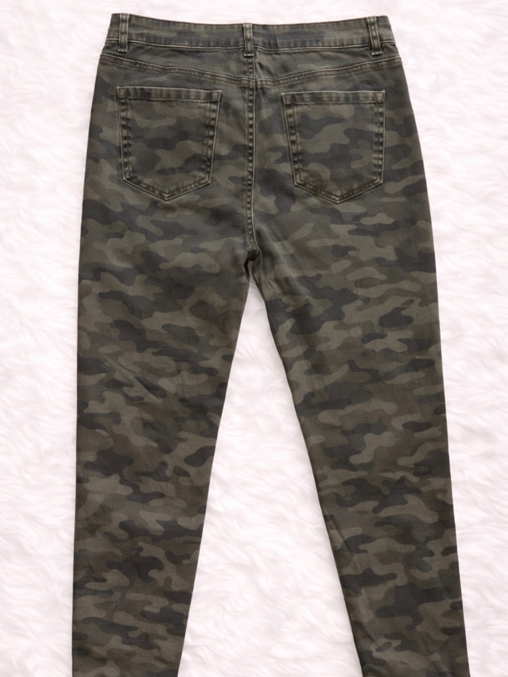 Highway Jeans Camo Skinny Jeans Womens 11/12 Distressed Knee Olive Green Y2K - Picture 3 of 3